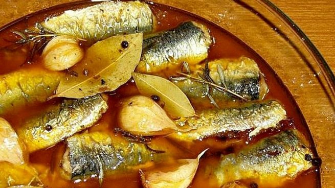 Sardinas en escabeche