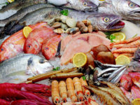 ¿Por qué es bueno comer pescado en verano?