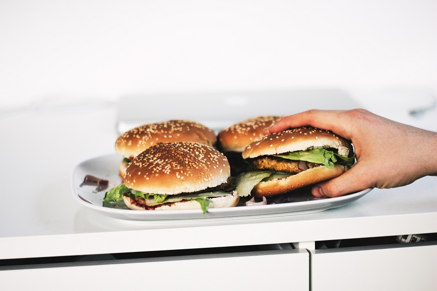 Cómo preparar una hamburguesa de pescado