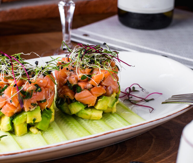 Tartar de salmón y aguacate